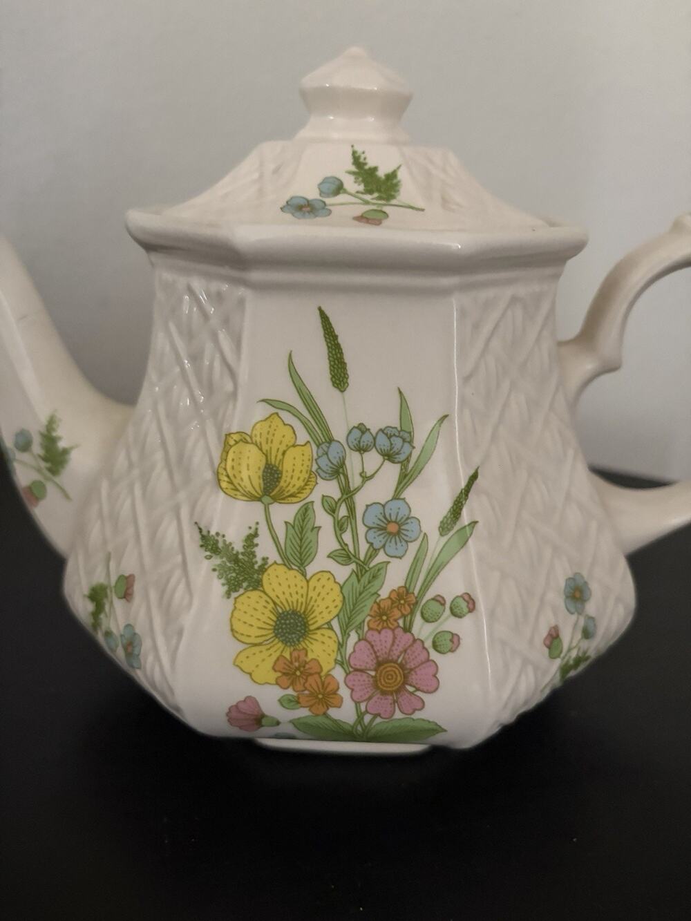 Vintage Sadler England FLORAL Basket Weave Teapot